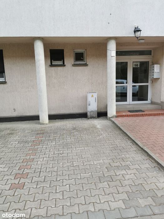 1-Pok, Parking, Balkon, Bezpośrednio