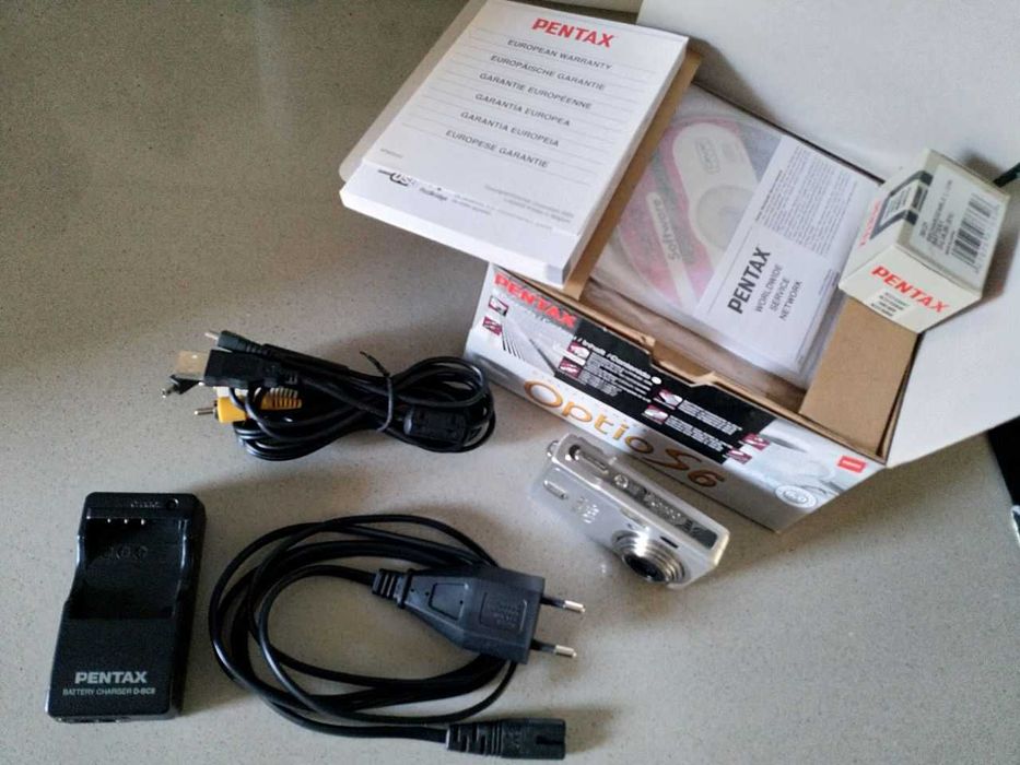 Câmera digital compacta Pentax Optio S6 (avariada)