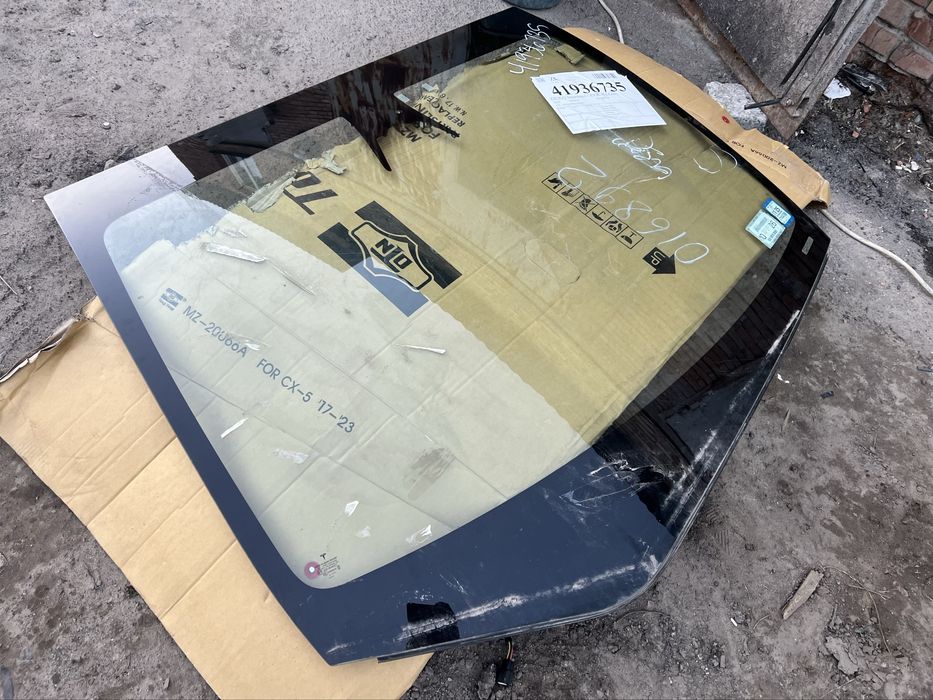 Лобове скло Tesla Y 22рік