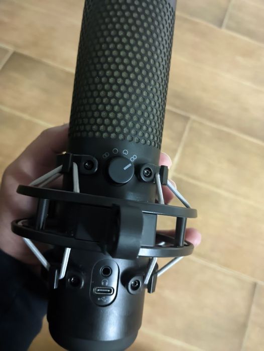 Microfone Hyperx Quadcast S