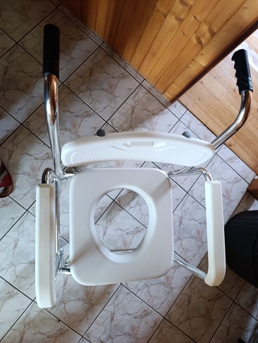 Wózek toaleta biały