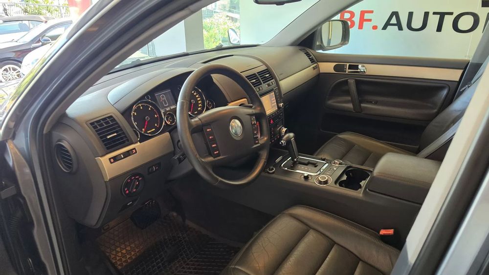 VW Touareg 3.0 TDI V6 Tiptronic