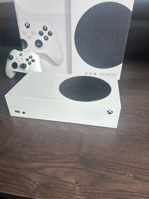 Xbox Series S – Como nova, pouco uso