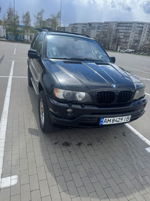 Продам машину БМВ х5 Е53