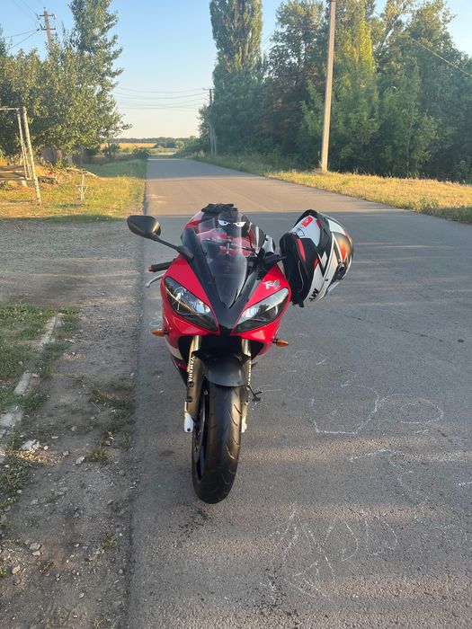 Продам Ямаха R1.