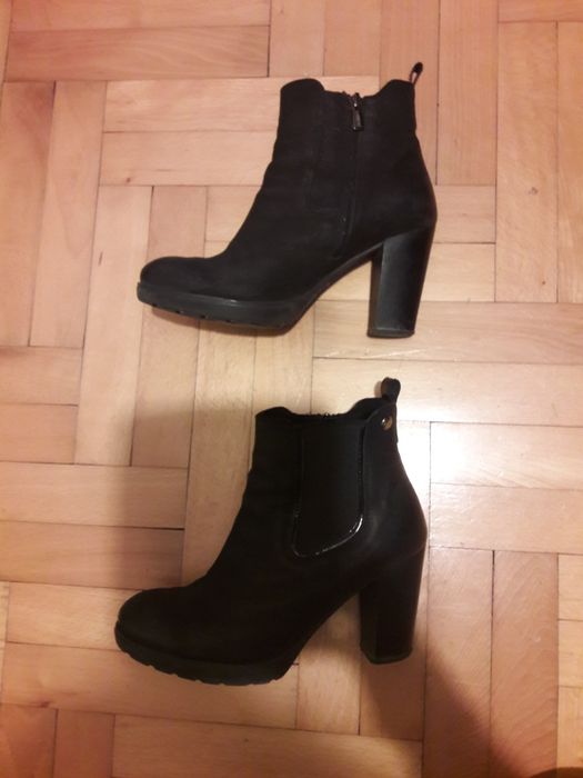 Botki na słupku skóra naturalna 38 Lasocki