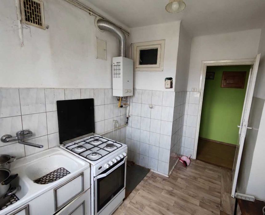 Sprzedam mieszkanie w Staszowie - 60 m², 3 pokoje + piwnica - Widok 5