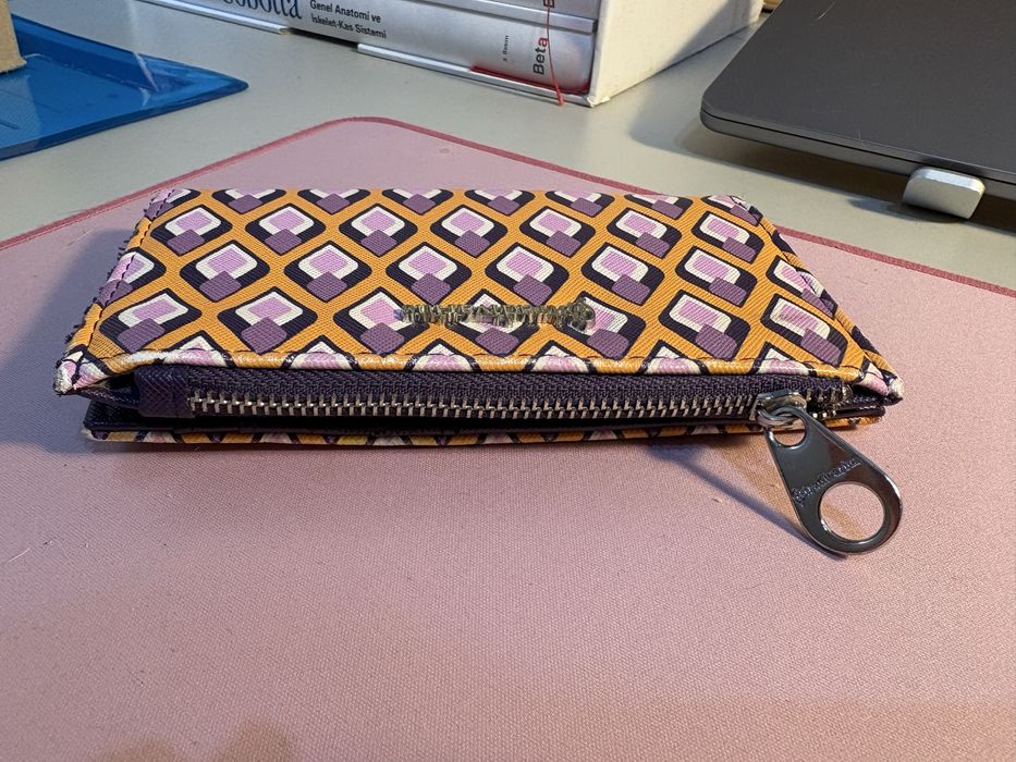 Carteira laranja & roxa Stradivarius