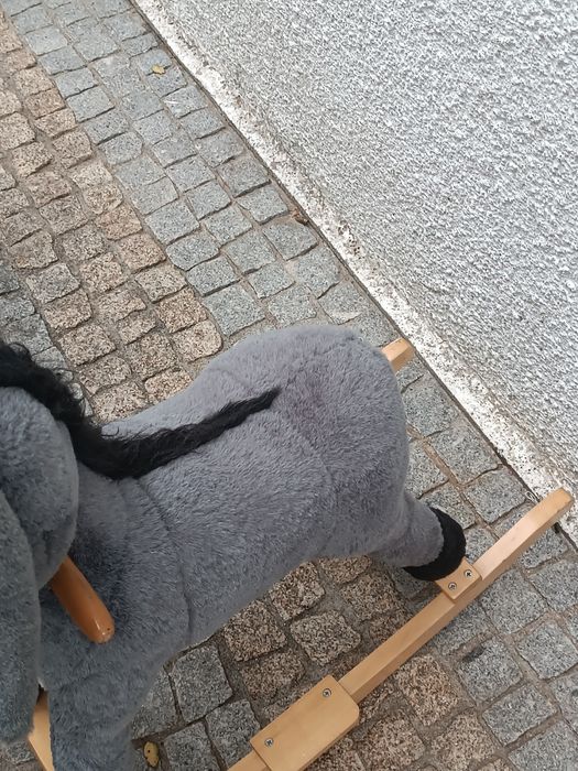 Baloiço em burro. Bom estado.