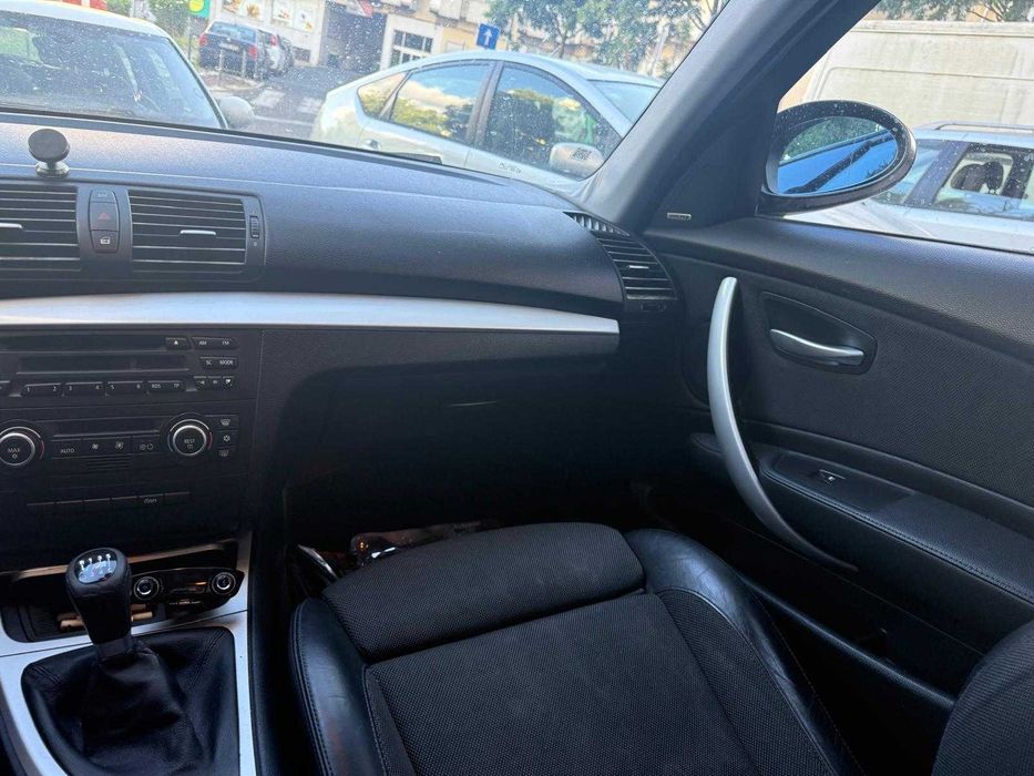 BMW 118d Pack M - Motor Trocado + Manutenção Recente
