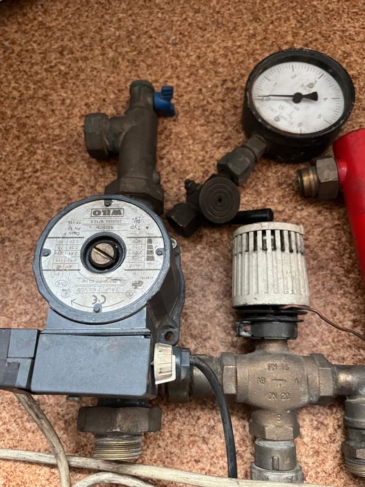 Dwie pompy co grundfos