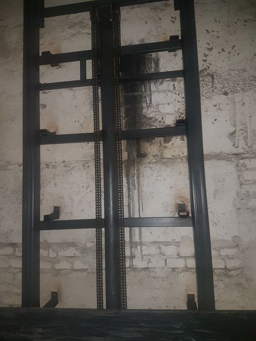 Подъёмники, лифтовые шахты