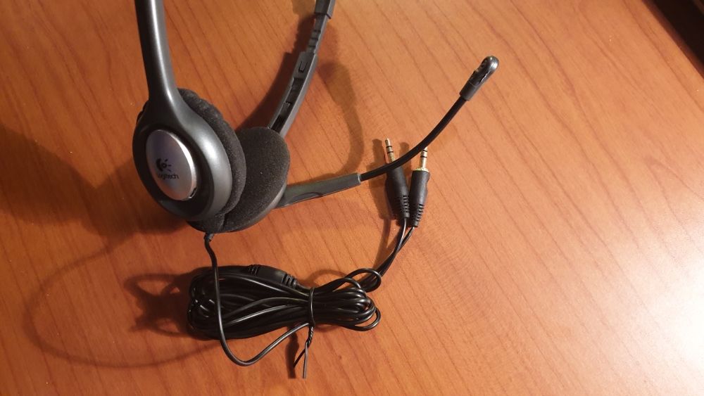 Auriculares com microfone Logitech H110 - Novos nunca usados