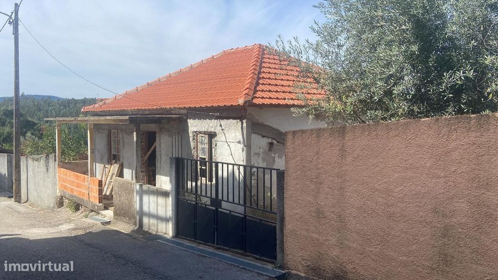 Moradia para Restaurar T2 Venda em Oliveira do Mondego e Travanca do M