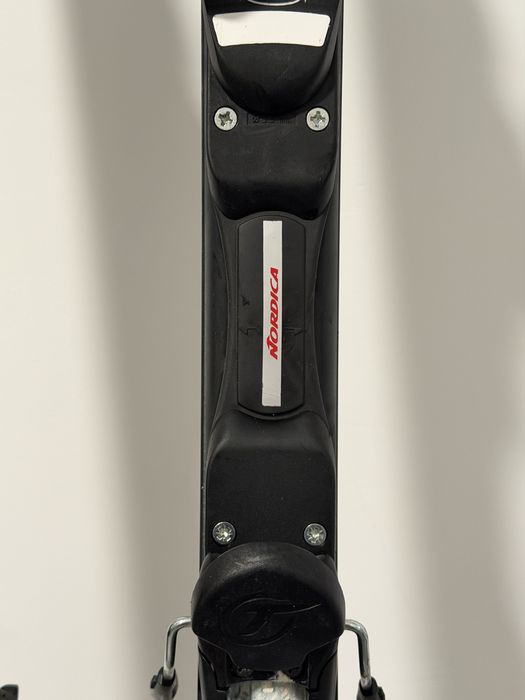 SKIS Nordica 1.80