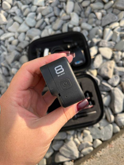 Екшн-камера GoPro Hero 8 з кріпленням на кепку