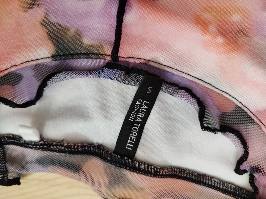 Bluzka siatka w kwiaty S