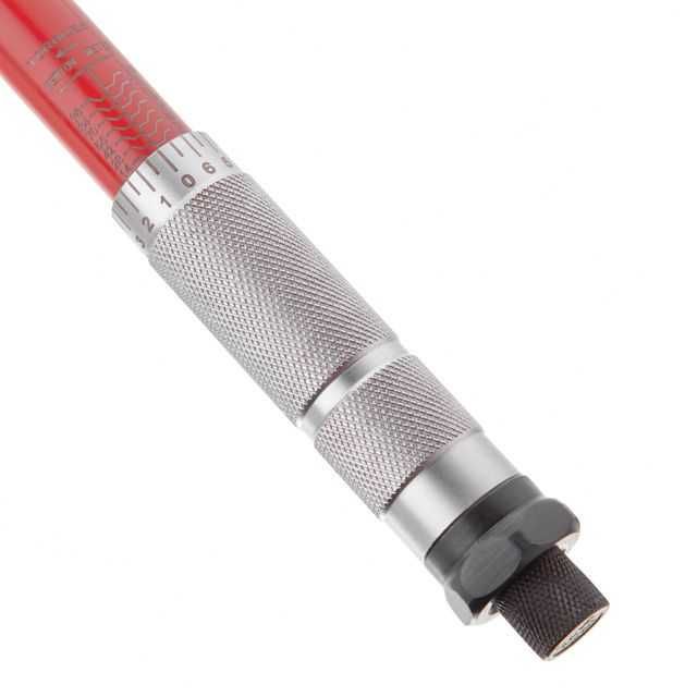 Ключ динамометрический INTERTOOL XT-9013 (3/8", 7-105 Nm) для авто