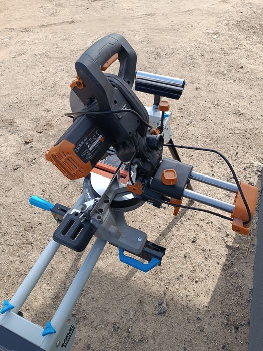 Piła ukośnica nowa