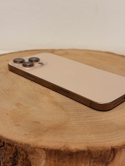 Iphone 16 pro max desert titanium