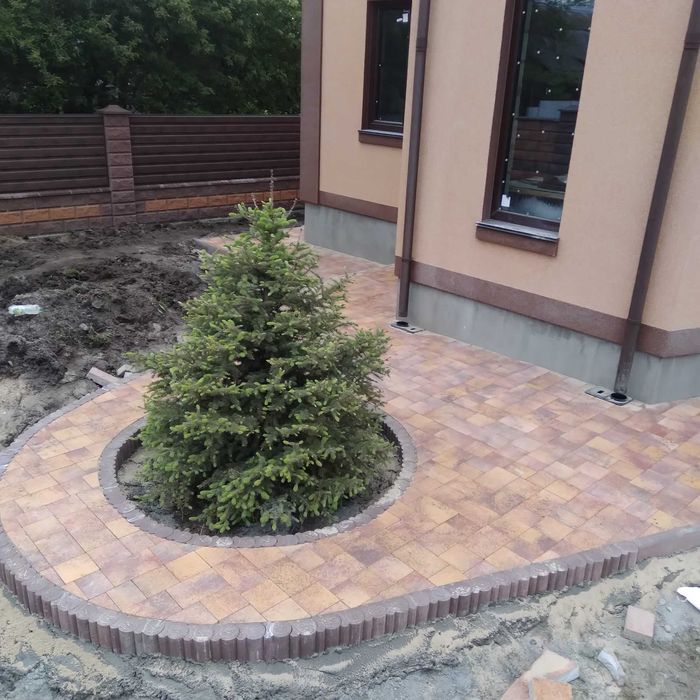 Укладка тротуарной плитки. Весь комплекс работ.