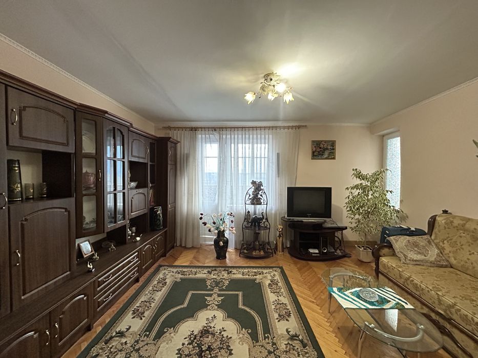 Оренда 2к квартири вул.Мазепи 274