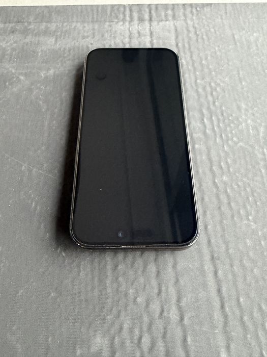iPhone 15 Pro sprawny