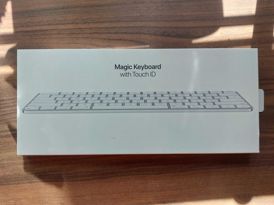 Nowa Apple Klawiatura Magic Keyboard z Touch ID (USB‑C to Lighting) – QWERTY
