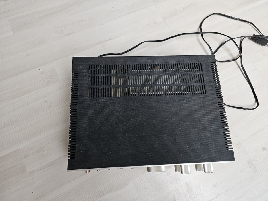 Легендарний вінтажний підсилювач Harman Kardon А-401 ( Рідкісний )