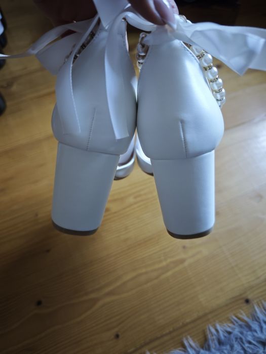 Buty weselne rozmaite 37