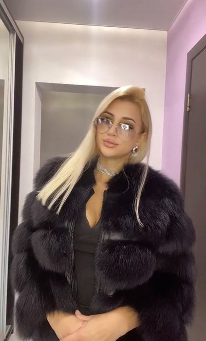 Шубка натуральный финский песец , песцовая шуба белая