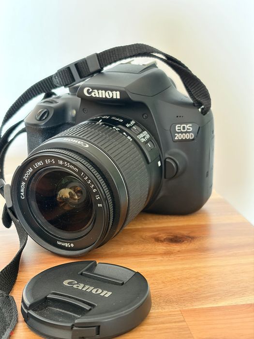 Canon EOS 2000D + 18–55 mm | niski przebieg | torba + ładowarka Canon