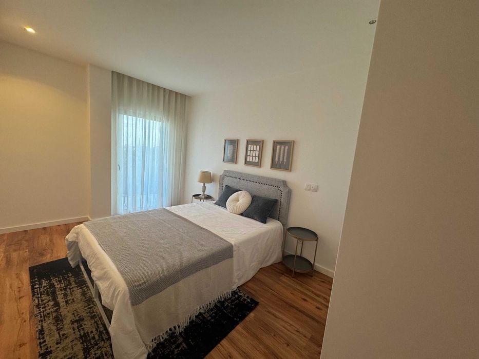 Arrendo quarto em apartamento novo com vista Tejo