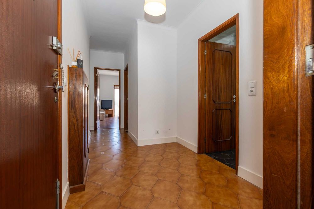 Apartamento T2+1 com garagem fechada em Ermesinde