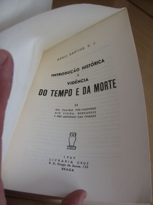 Raro - Introdução Histórica à Vidência do Tempo e da Morte