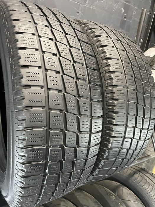 2шт 225/65 R16c Toyo H09