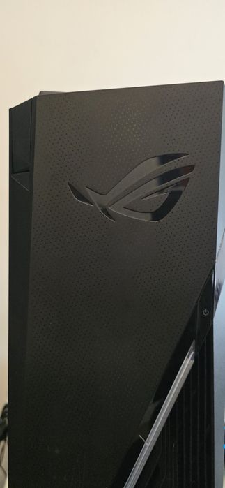 Caixa Asus ROG STRIX com Motherboard + Aircooler