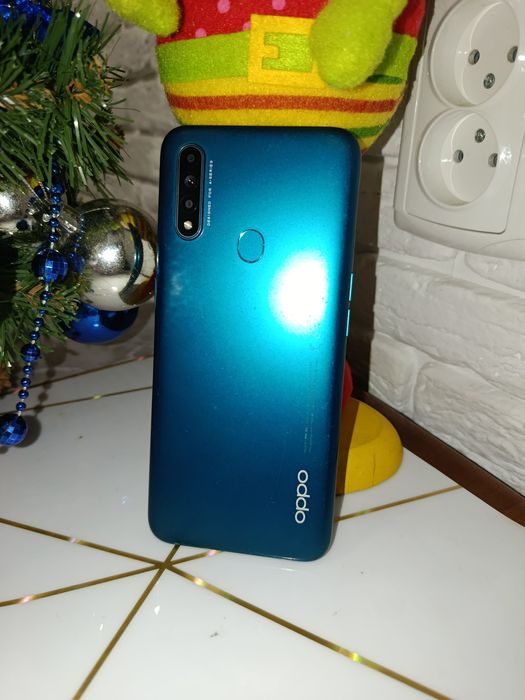 Продам телефон.1500грн.