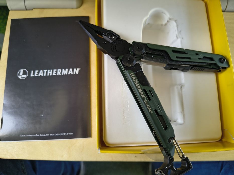 Leatherman model Signal Green