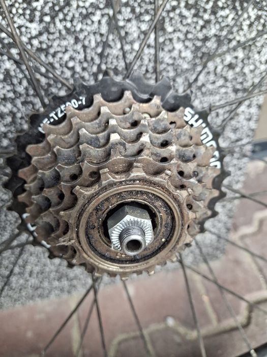 2 kompletne kola rowerowe 26"/ przod -tyl