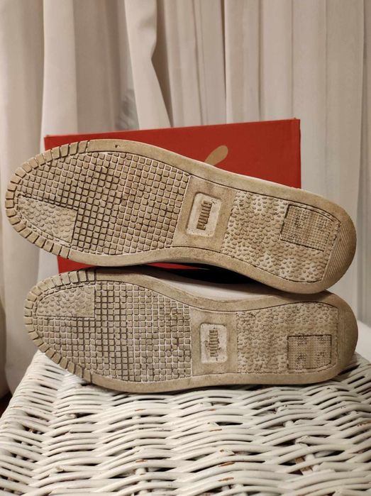 Puma Carina street