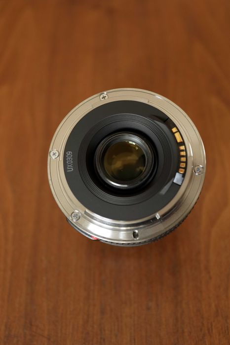 Canon EF 24 mm f/2.8