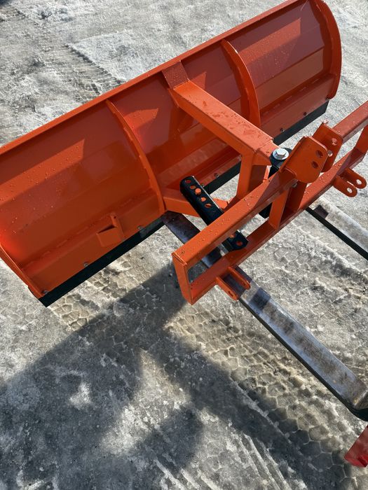 Sprzedam pług do śniegu 2m