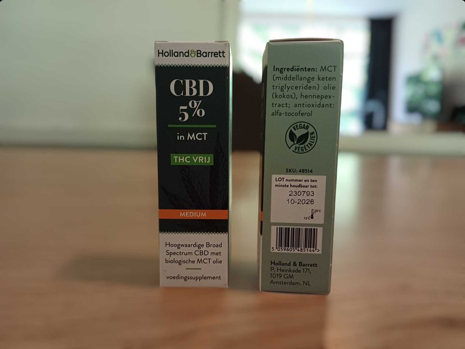 Holland & Barrett Olejek CBD 5% 10ml Oryginalny