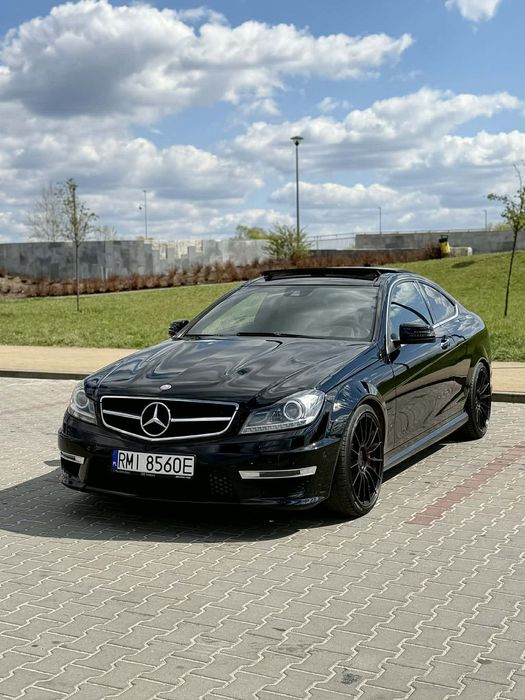Mercedes-Benz Klasa C Mercedes C63 Performance