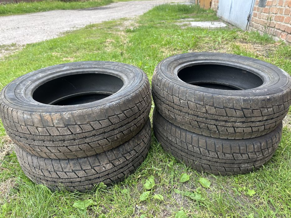 Шини Резина R14 Graspio Dunlop 4 шт