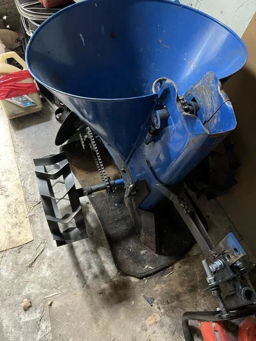 Картоплесаджалка однорядна