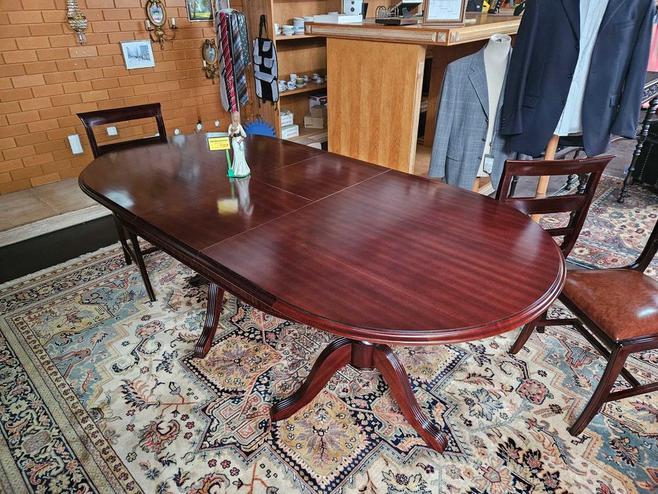 Mesa de sala extensível - óptimo estado - Só a mesa as cadeiras são à