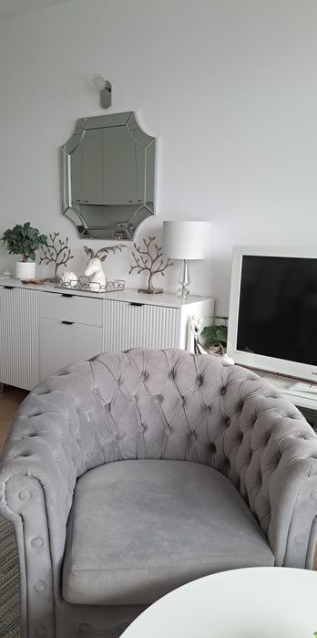 Piękny fotel szary 2 szt. (stan idealny)