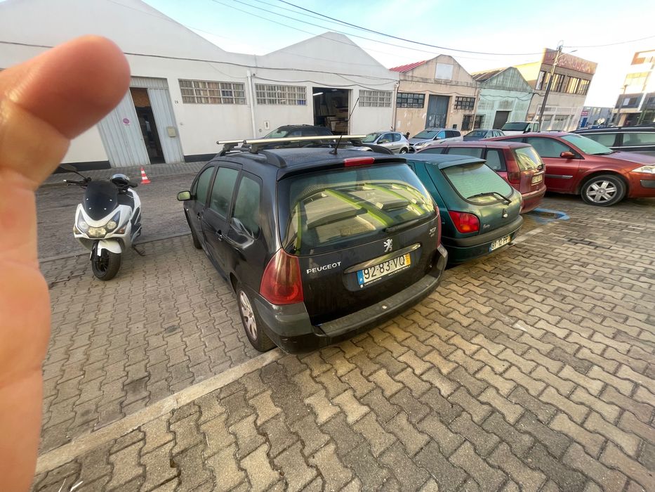 Carro avariado peugeot